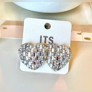 Brand new “ITS Sense” Earrings Silver Hearts With Clear Stones Bling